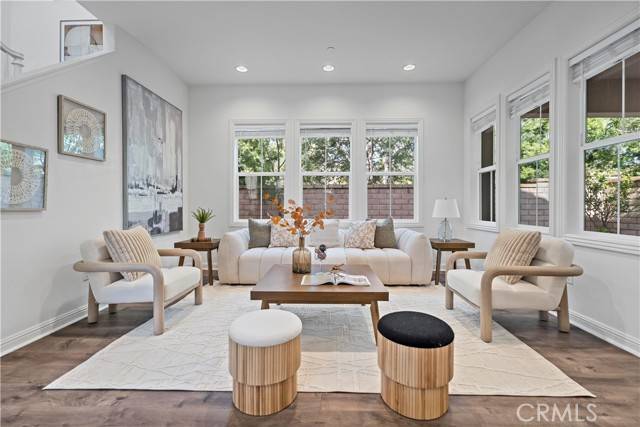 Lake Forest (el Toro), CA 92630,32 Torosa