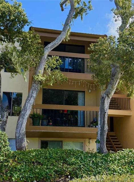 Monterey, CA 93940,2308 Golden Oaks Ln