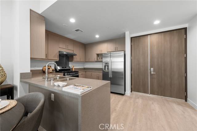 Alhambra, CA 91801,168 S Monterey Street #408