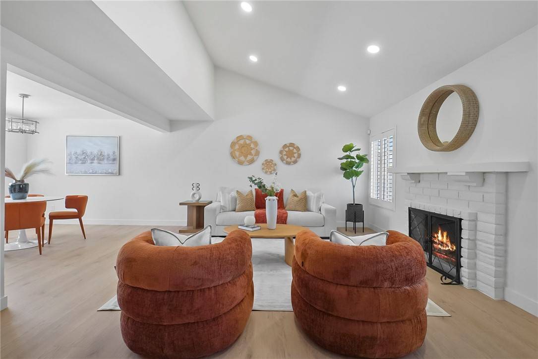 Azusa, CA 91702,623 S Homerest Avenue