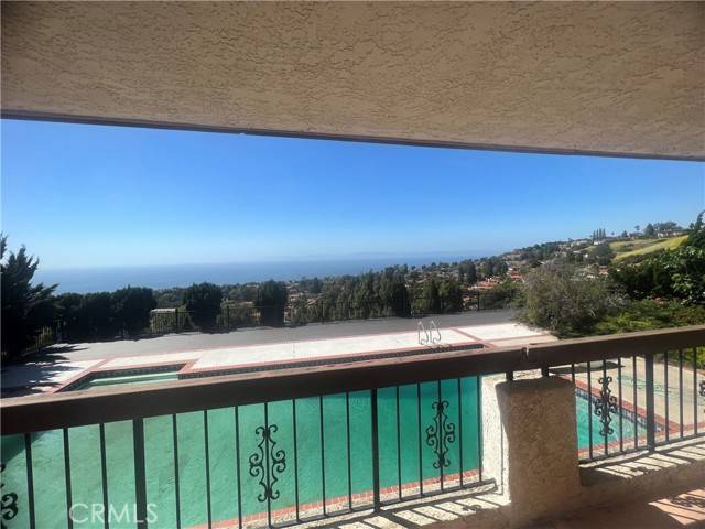 Palos Verdes Estates, CA 90274,1537 Via Leon