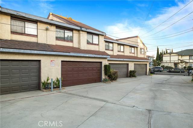 El Monte, CA 91733,9471 Cortada Street #P