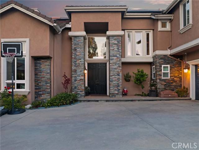 Yorba Linda, CA 92887,27020 Daisy Circle