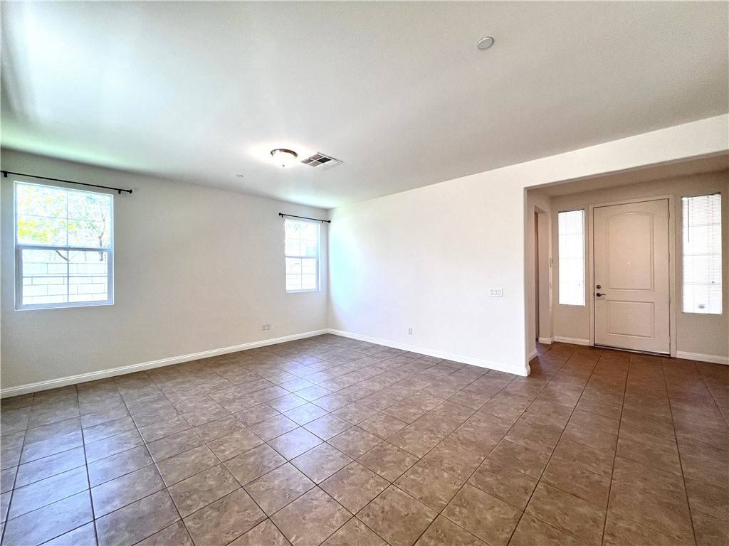Ontario, CA 91762,2866 S Via Belamaria