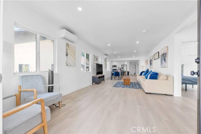 Los Angeles, CA 90065,3115 Arvia Street #1A