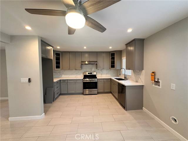 El Monte, CA 91732,11919 Hemlock Street