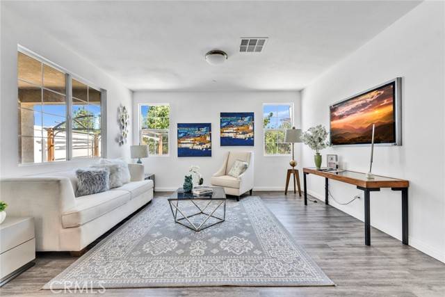 Ontario, CA 91762,209 W Via Rua Flores