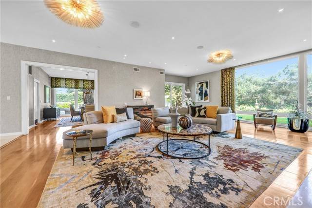 Pasadena, CA 91106,935 Hillcrest Place