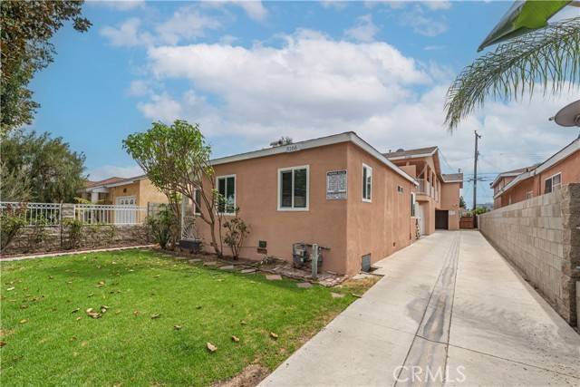 South Gate, CA 90280,5166 McCallum Avenue