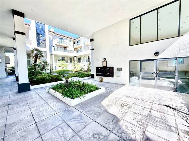 Pasadena, CA 91101,111 S Oak Knoll Avenue #108