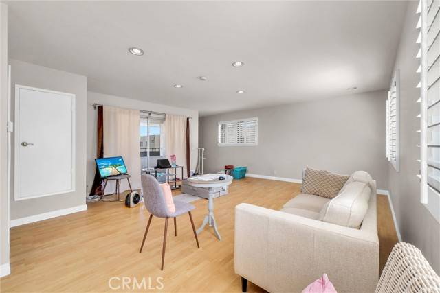 Cypress, CA 90630,5841 Laguna Way