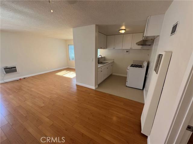 Covina, CA 91723,366 Vecino Dr #1