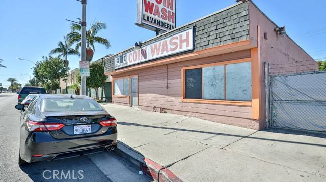 South Gate, CA 90280,10309 Atlantic Avenue