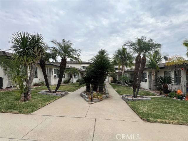 Covina, CA 91723,670 S 2nd Avenue #1/2