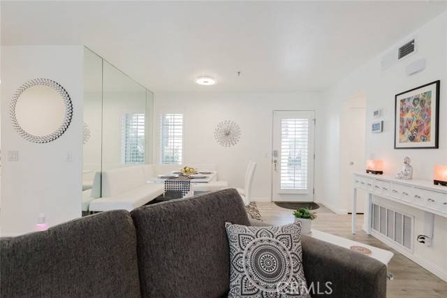 Palm Springs, CA 92264,2700 Lawrence Crossley