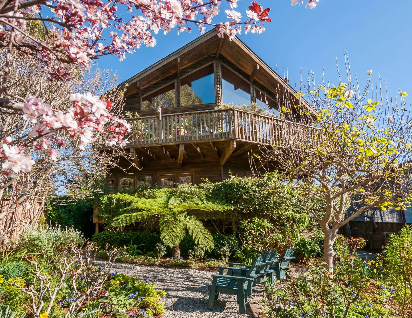 El Granada, CA 94018,531 Almeria Avenue