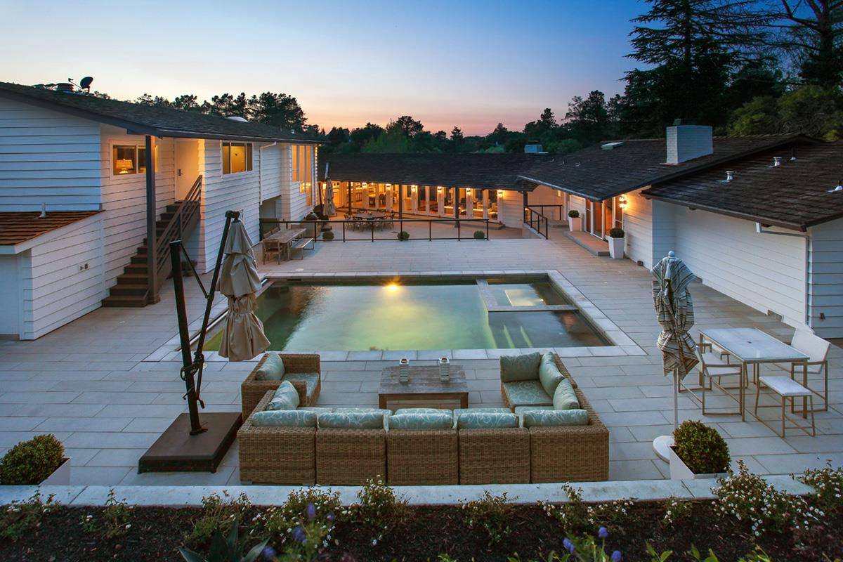 Hillsborough, CA 94010,100 Rockridge Road