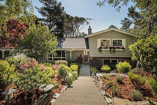 Hillsborough, CA 94010,40 Warmwood Way