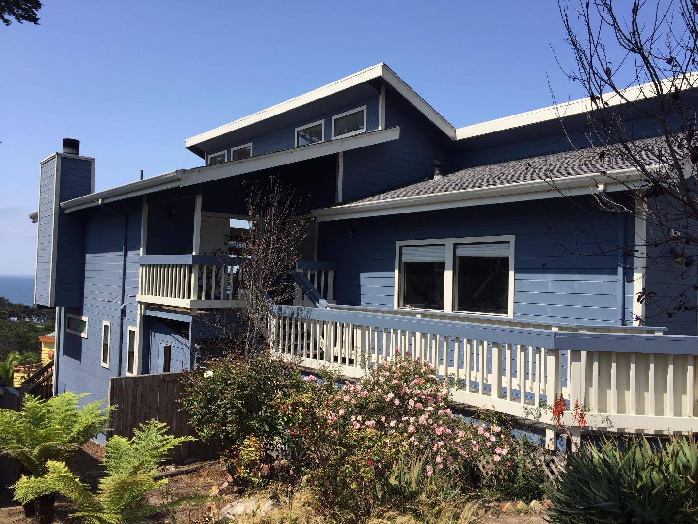 Moss Beach, CA 94038,622 Stetson Street
