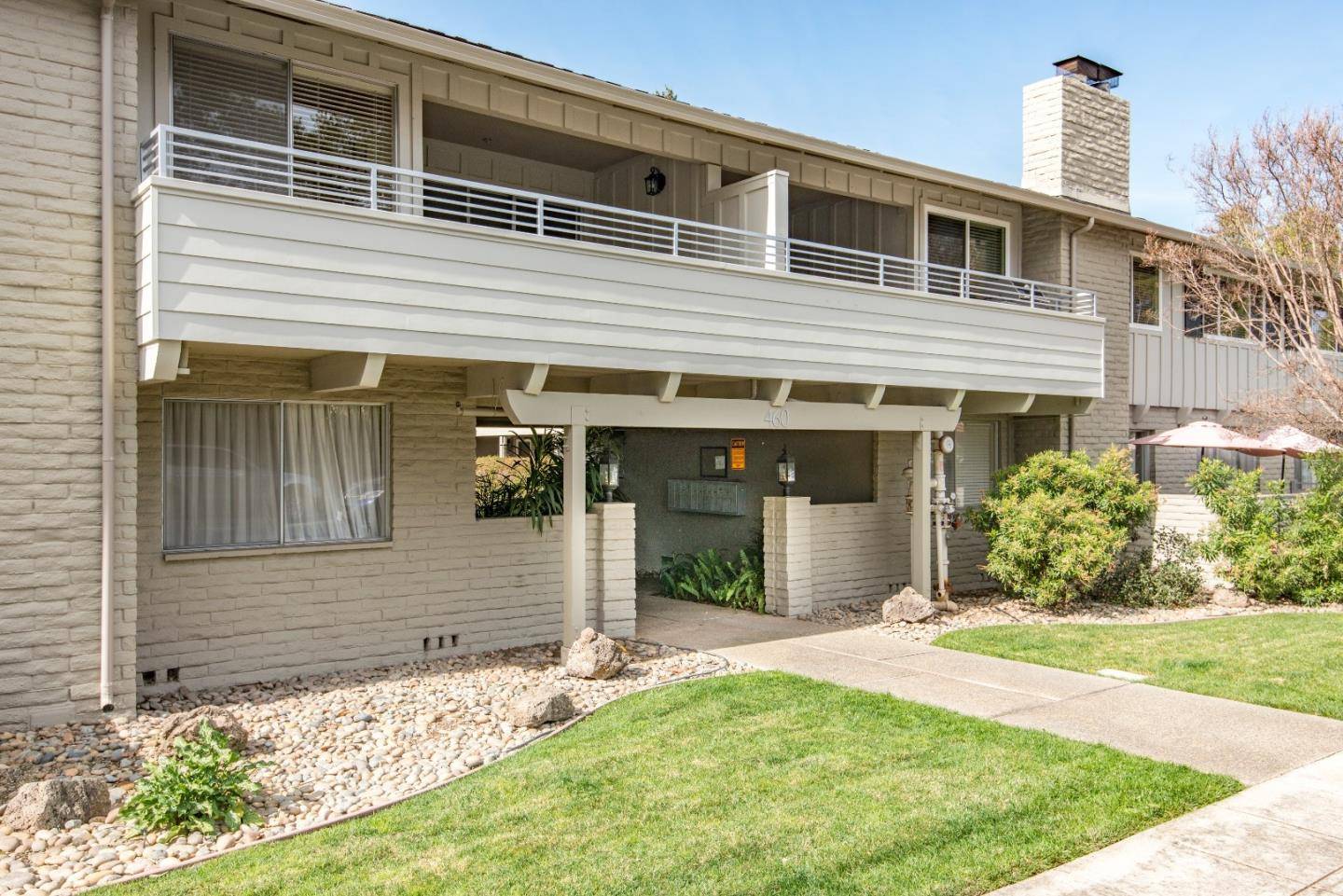 Los Altos, CA 94022,460 Lassen Street #5
