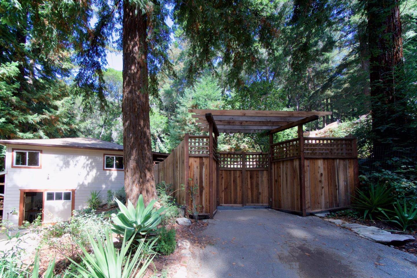 Felton, CA 95018,354 Lilac Street