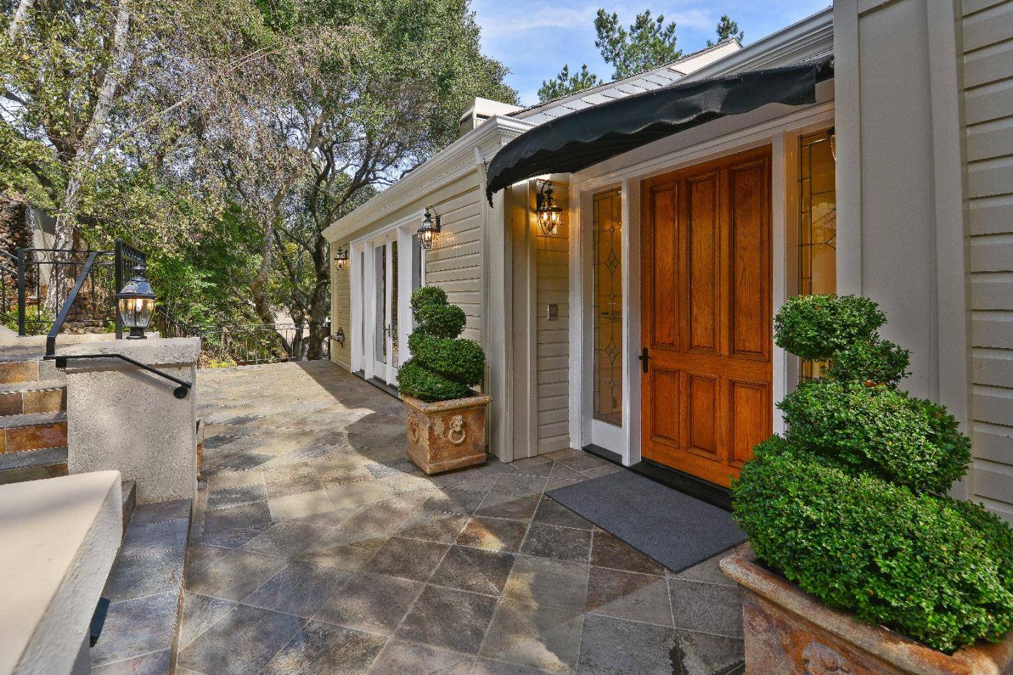 Hillsborough, CA 94010,1425 San Raymundo Road