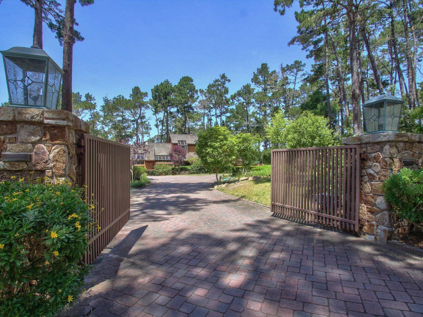 Pebble Beach, CA 93953,3102 Flavin Lane