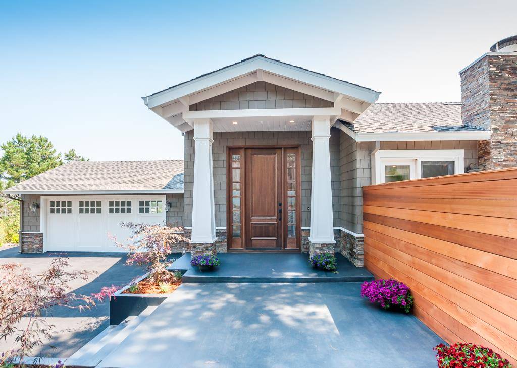 Hillsborough, CA 94010,30 Calaveras Court