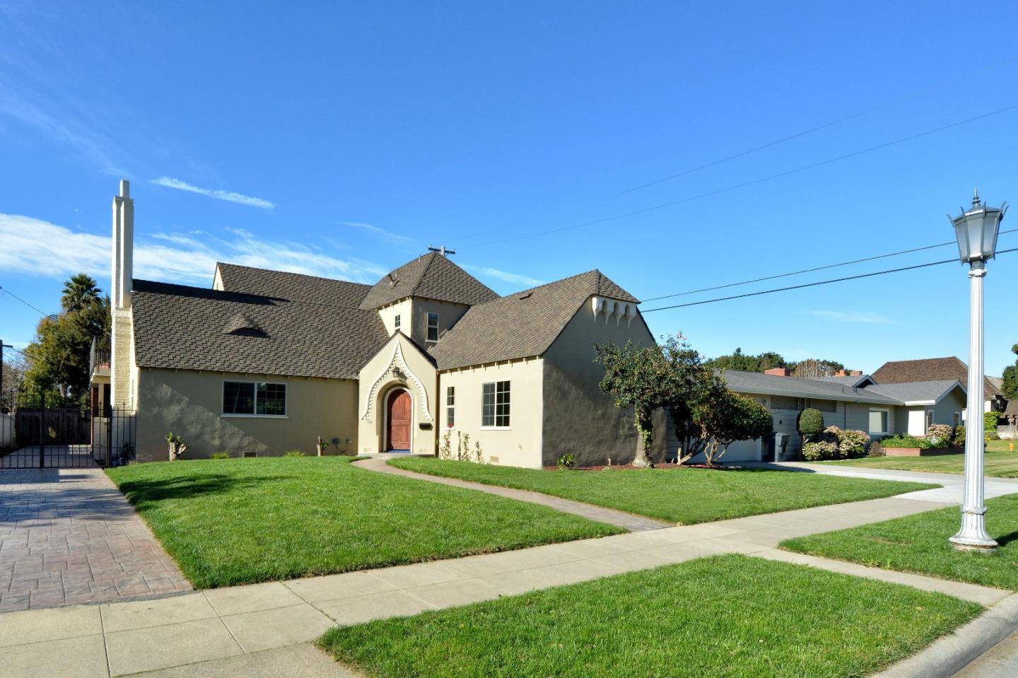 Salinas, CA 93901,56 Santa Lucia Avenue