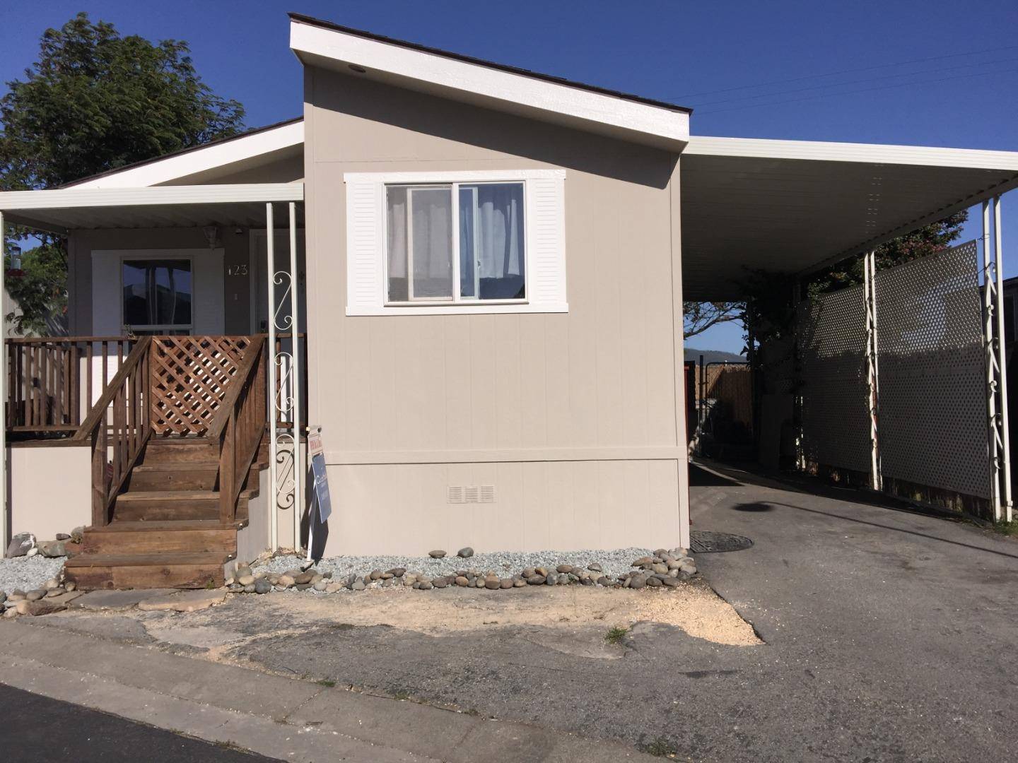 Moss Beach, CA 94038,123 Barranca Lane #123