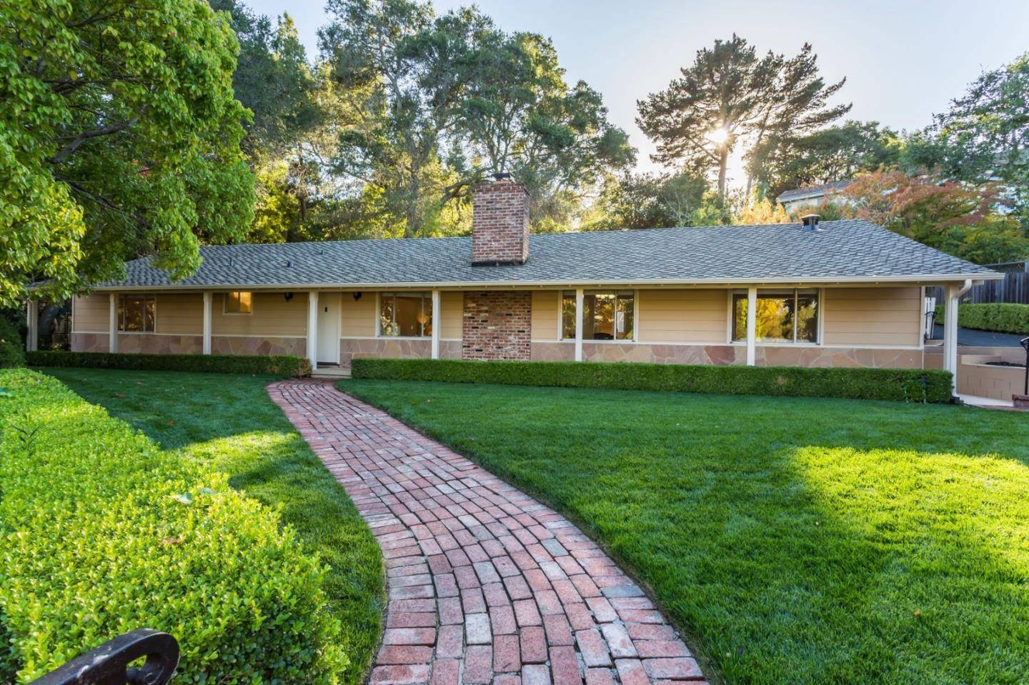 Hillsborough, CA 94010,2419 Oakdale Road