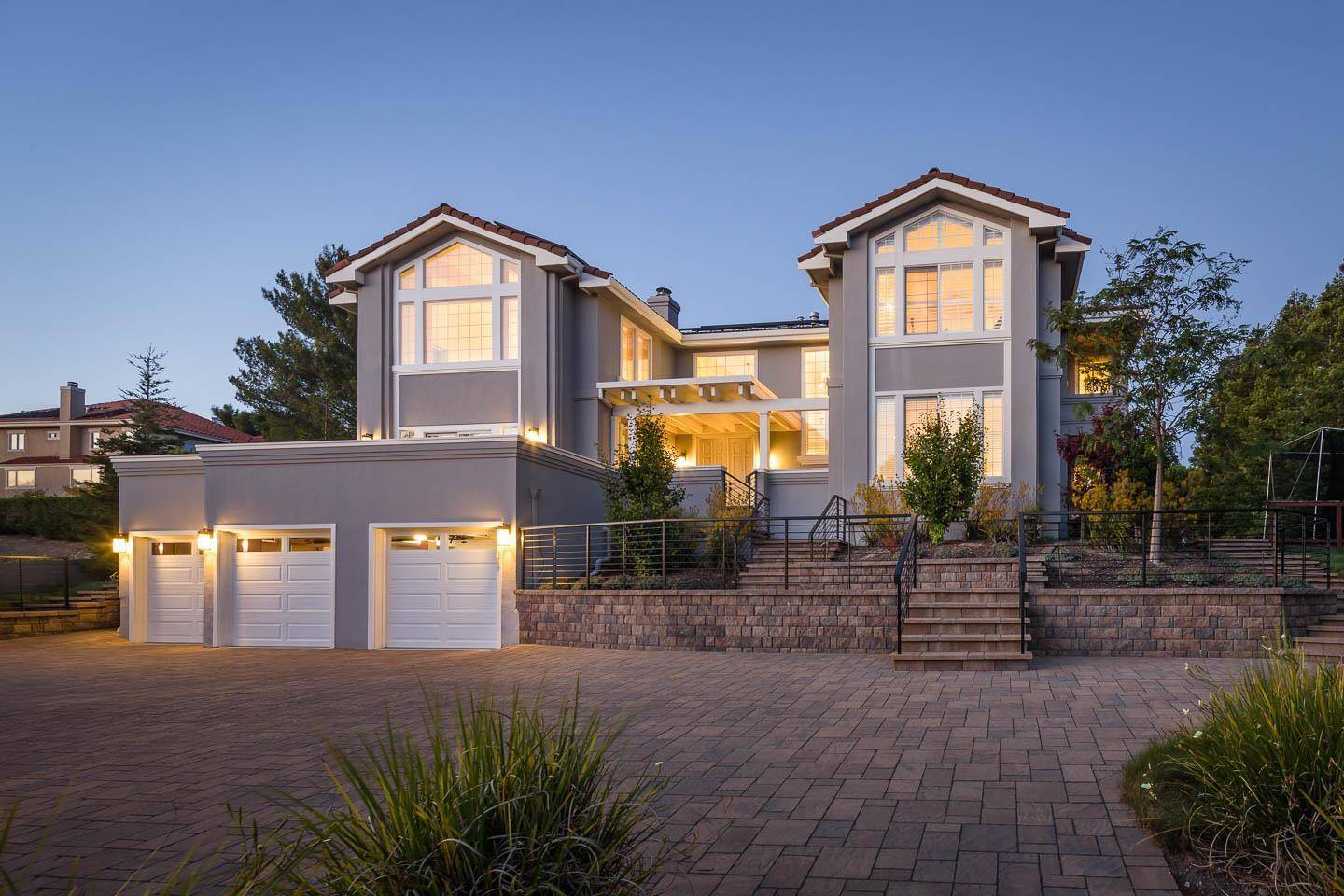 Hillsborough, CA 94010,48 Southdown Court