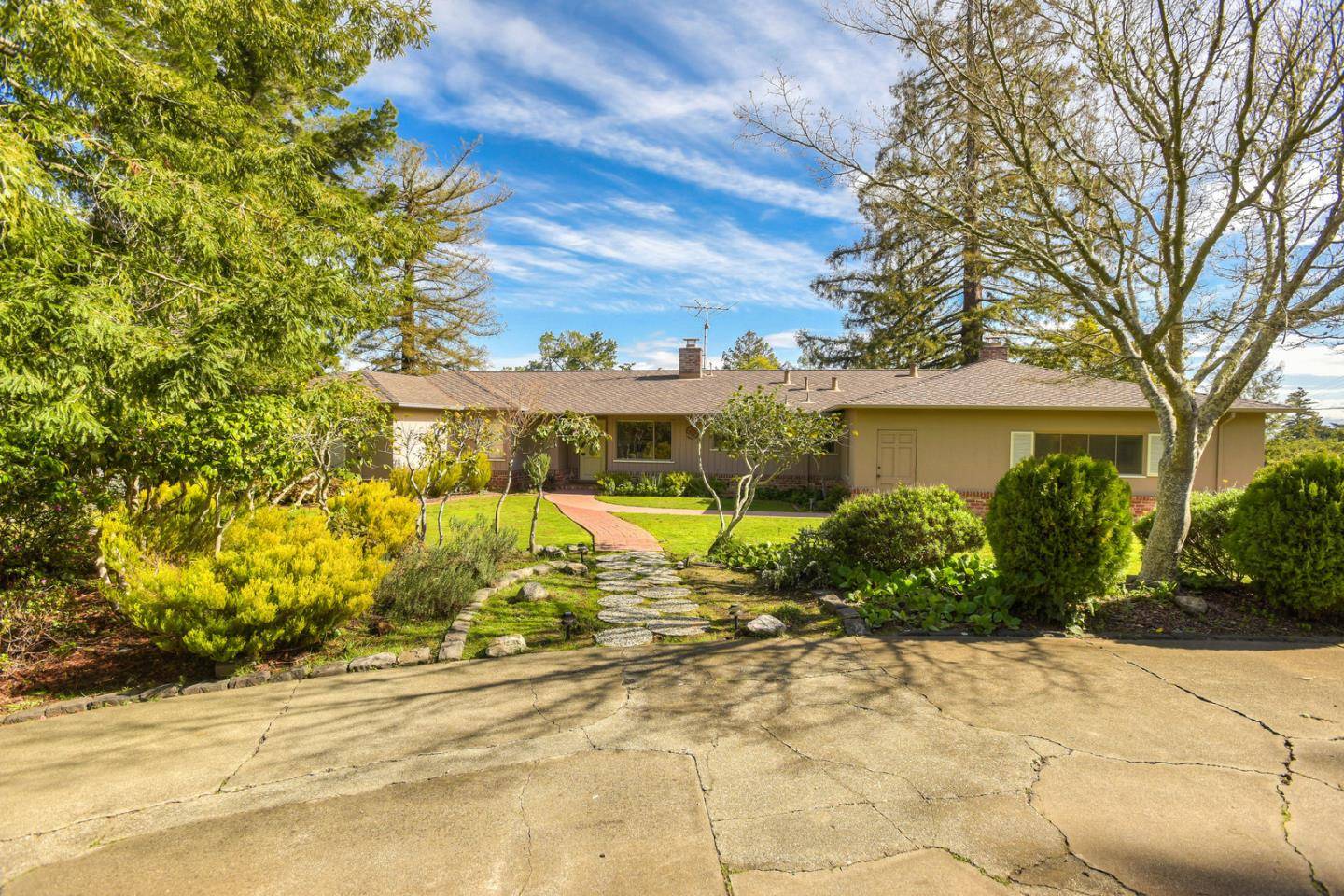 Hillsborough, CA 94010,1255 Marlborough Road