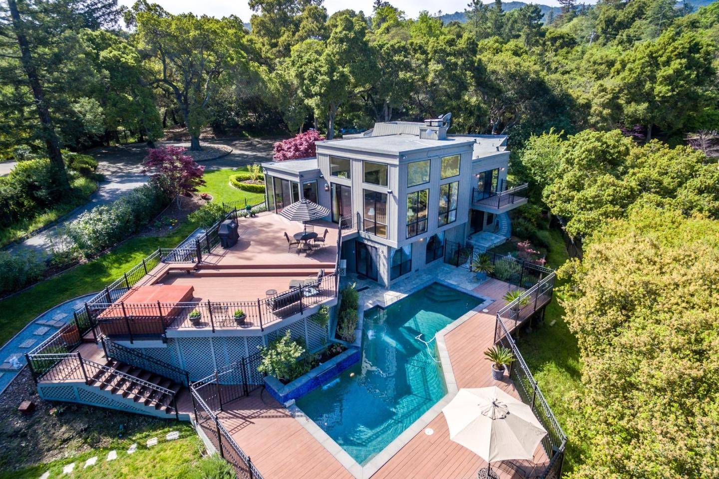 Los Altos Hills, CA 94024,10600 Chardonnay Lane