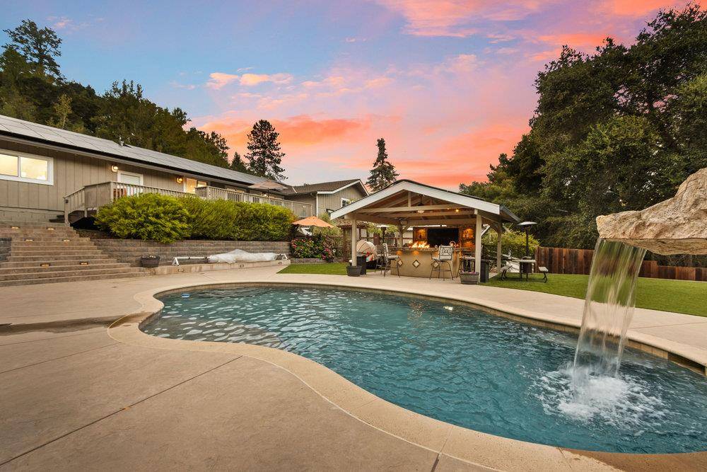 Felton, CA 95018,160 Deerhorn Lane