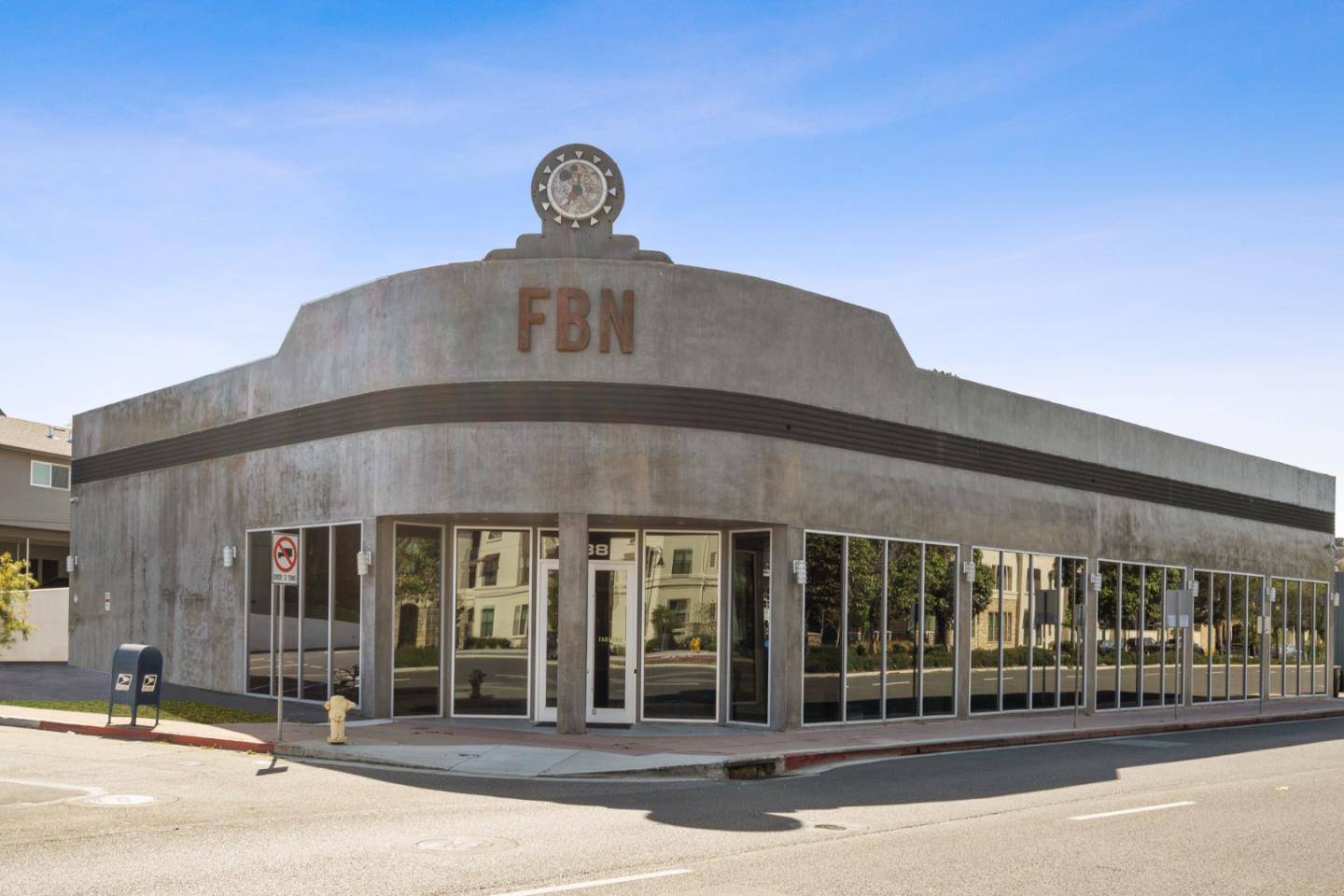 San Carlos, CA 94070,380 El Camino Real
