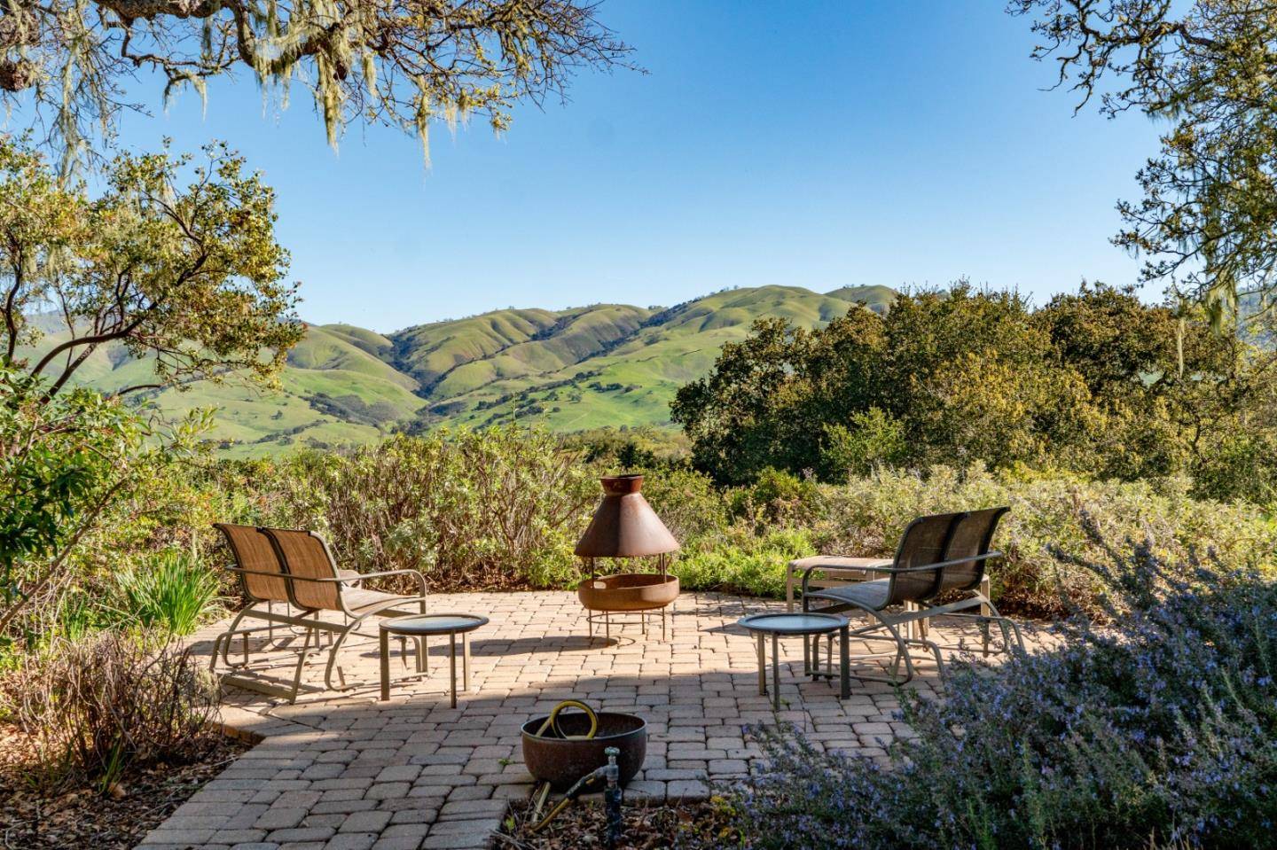 Carmel Valley, CA 93924,33732 E Carmel Valley Road