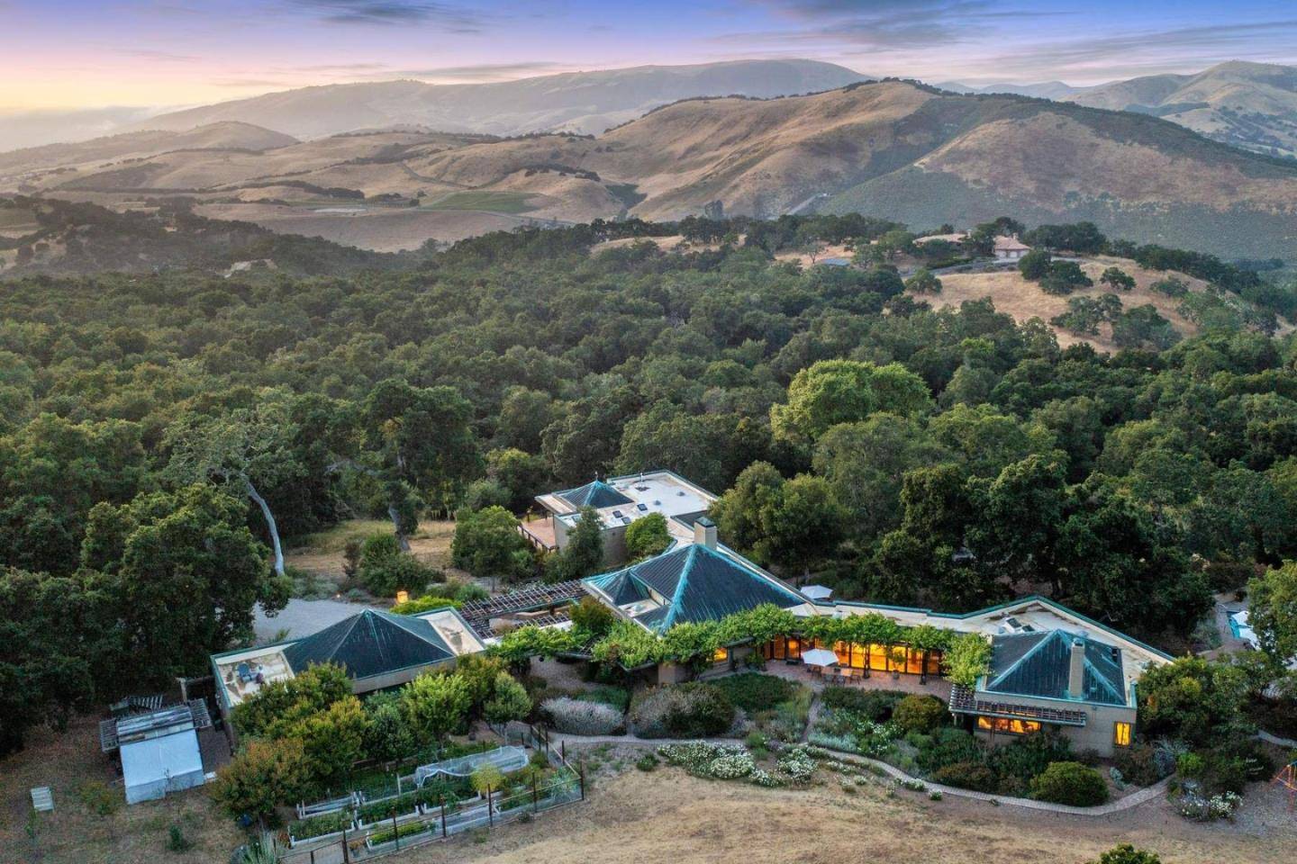 Carmel Valley, CA 93924,33732 E Carmel Valley Road