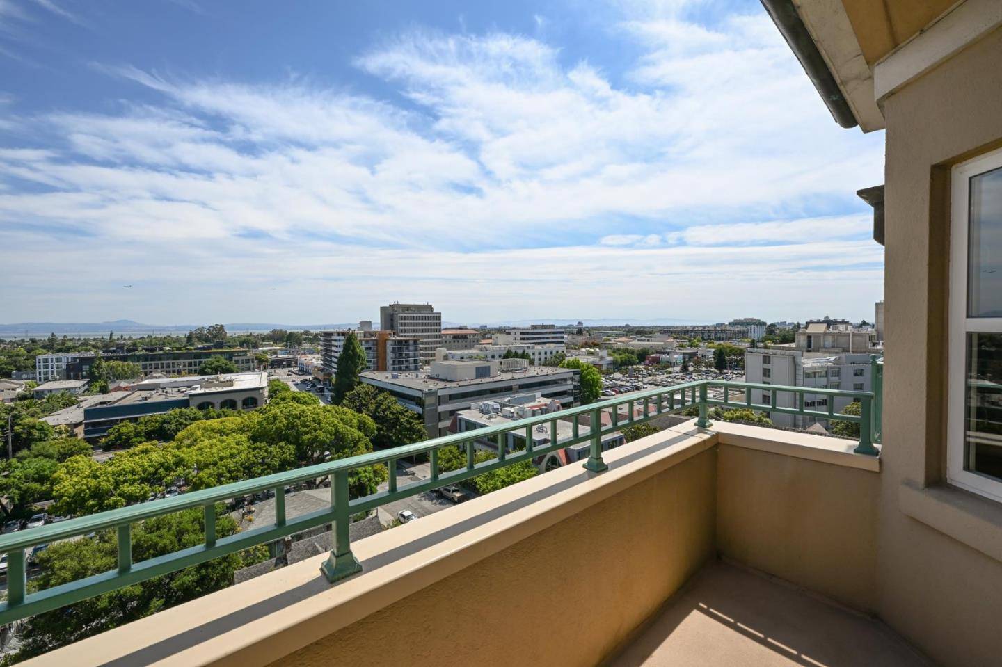 San Mateo, CA 94401,1 Baldwin Avenue #1008