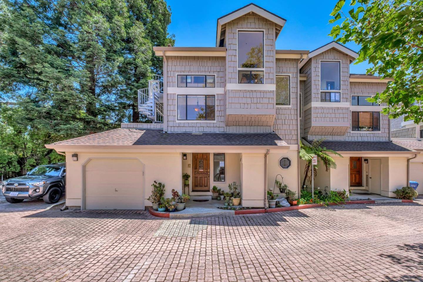 Santa Cruz, CA 95062,1745 Esperanza Court