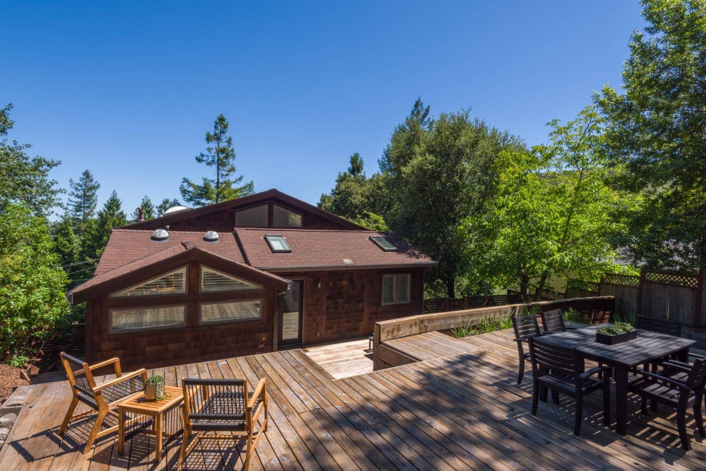 Portola Valley, CA 94028,116 Foxwood Road