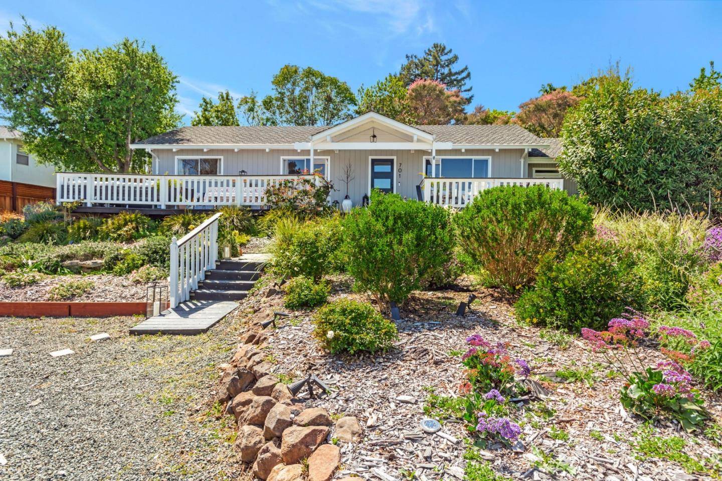 San Mateo, CA 94403,701 Ventura Avenue