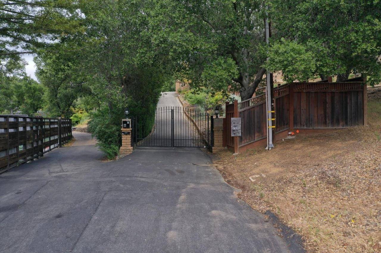 Los Gatos, CA 95030,17800 Tourney Road