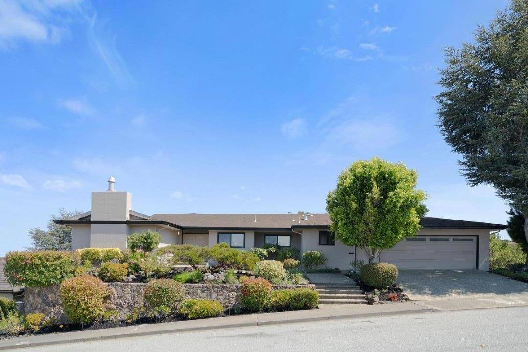 Burlingame, CA 94010,2829 Tiburon Way