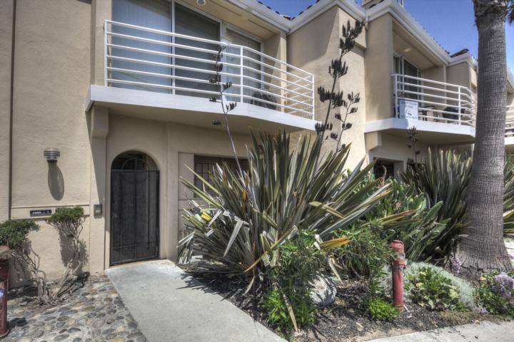 Capitola, CA 95010,5005 Cliff Drive #2