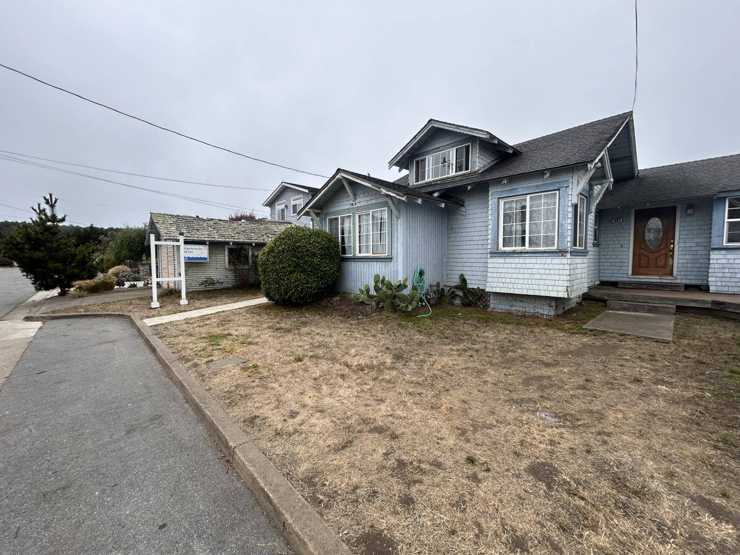 Moss Beach, CA 94038,441 Virginia Avenue