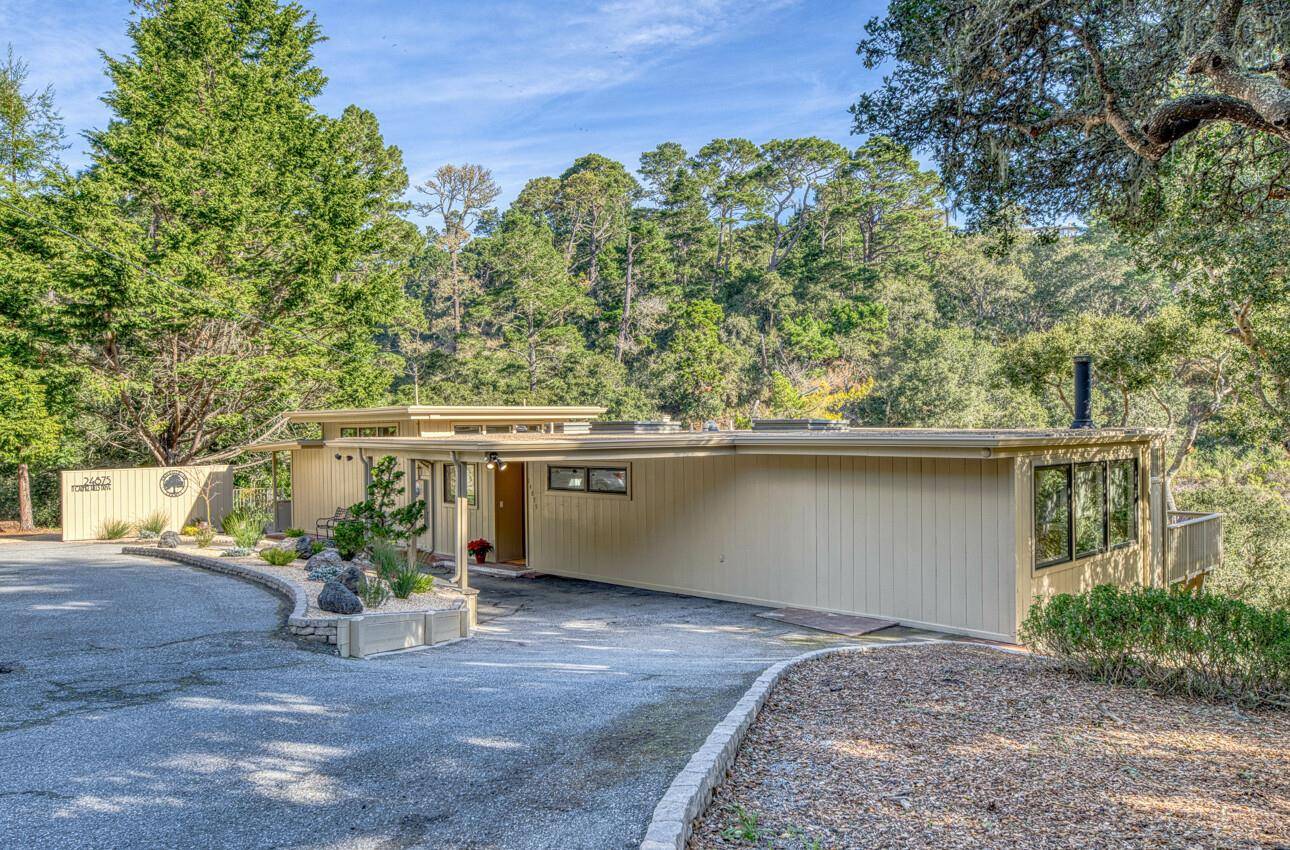 Carmel, CA 93923,24875 N Carmel Hills Drive