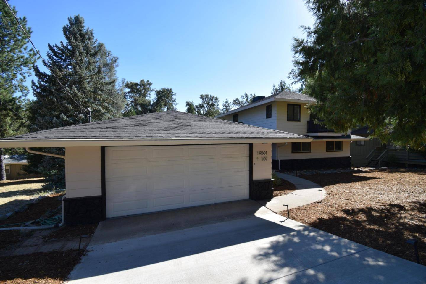 Groveland, CA 95321,19501 Chaffee Circle