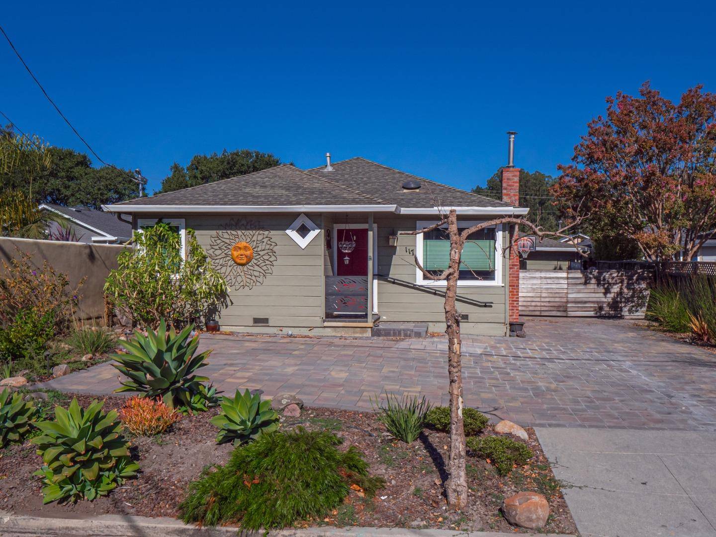 Santa Cruz, CA 95062,117 Fairmount Avenue