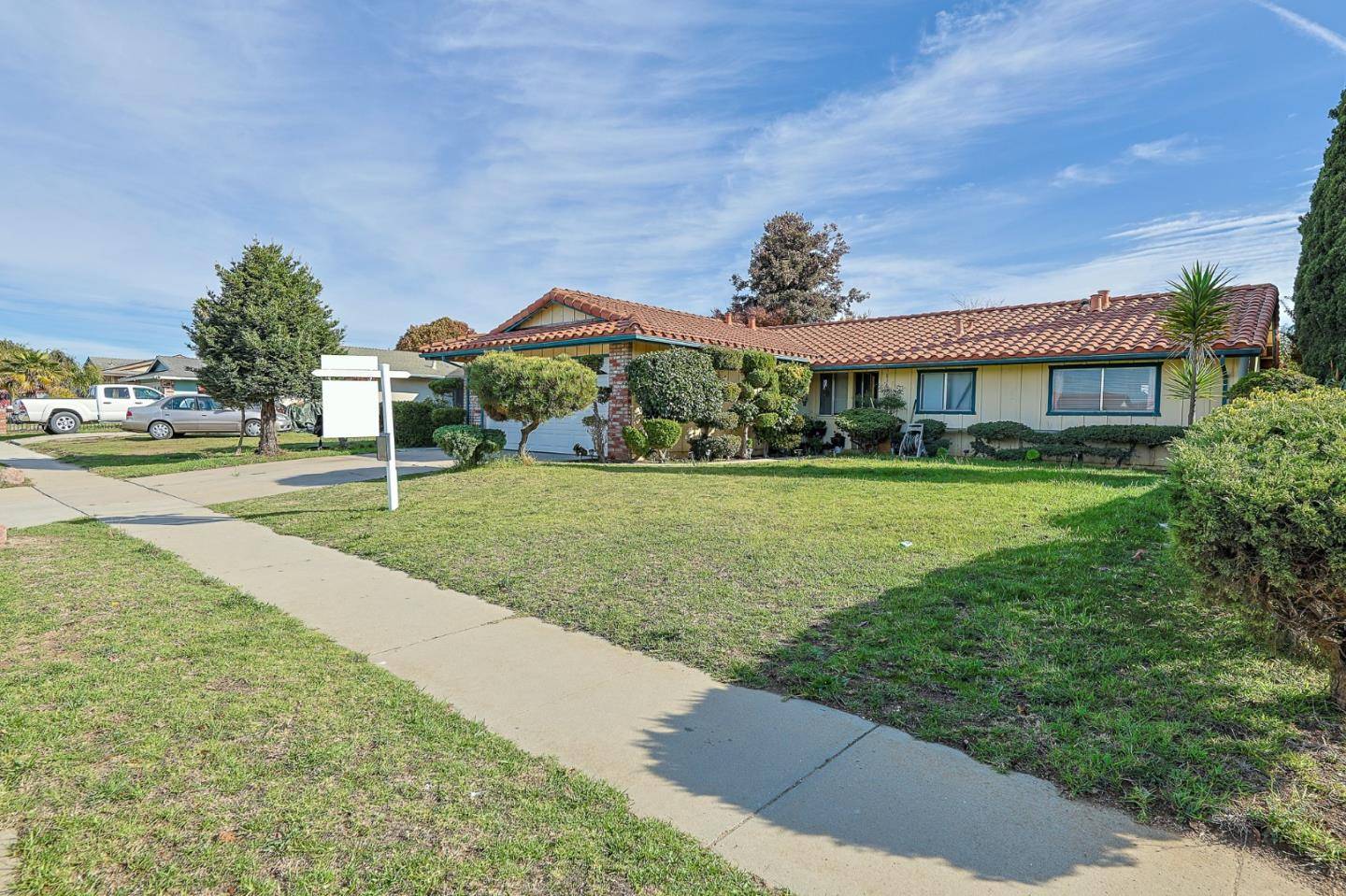 Salinas, CA 93906,18365 Van Buren Avenue